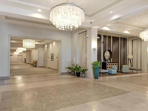 5 Star Resort 2BR 2 BATH King Suite Shuttle Pools Across from Beach 2208 photo 40