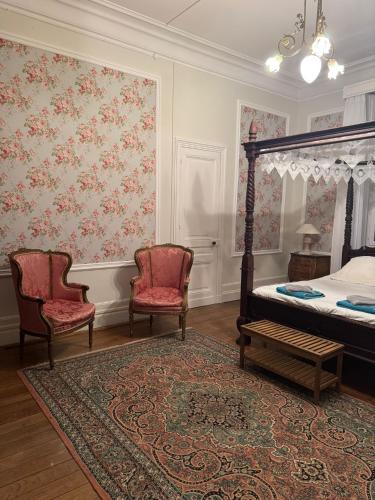 Gallery image of Chateau Moncassin in Leyritz-Moncassin