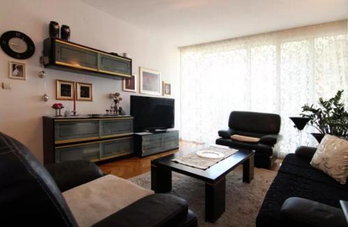 Apartment Ultra Split