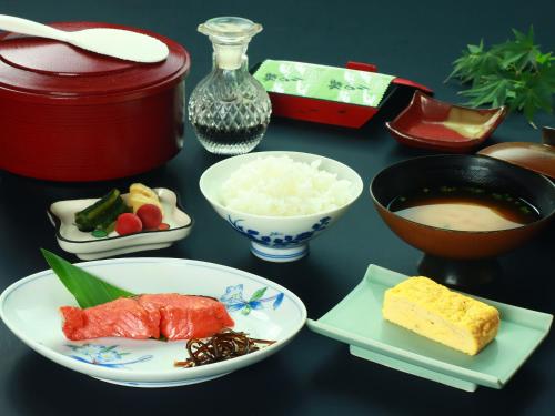 Φαγητό σε αυτό το ryokan ή κάπου εκεί κοντά