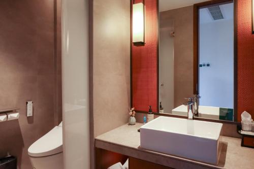 Yuyao Yangmingguan Hotelにあるバスルーム
