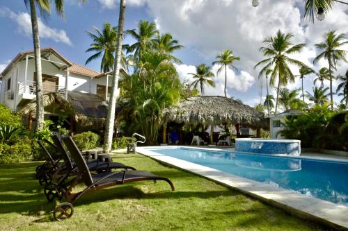 Kolam renang di atau dekat dengan VillasMana PlayaBonita LasTerrenas NearBeach