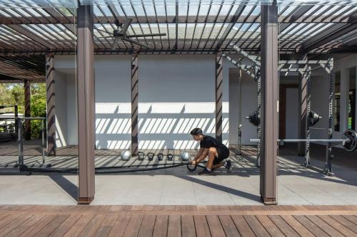 Fitness centrum a/nebo fitness zařízení v ubytování Anantara Mai Khao Phuket Villas