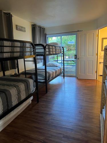 Postel nebo postele na pokoji v ubytování Hilton House