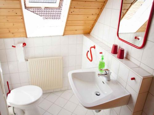 Bathroom sa Weingut Alfred Huber