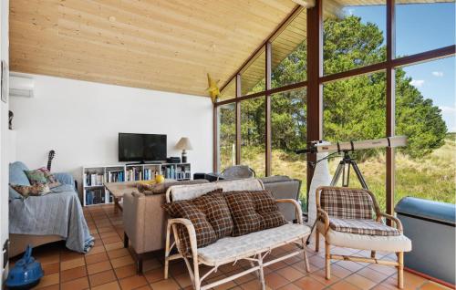 TV a/nebo společenská místnost v ubytování 3 Bedroom Cozy Home In Jerup