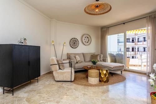 Premium apartment 2 Pools Beach nearby