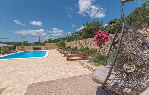 1 Bedroom Beautiful Apartment In Sibenik