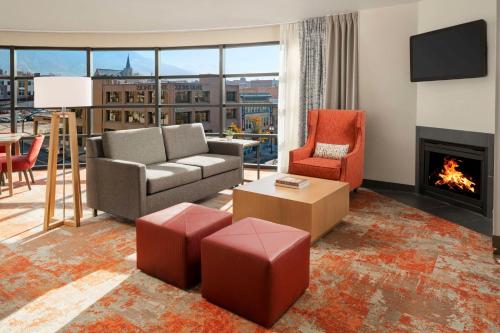 Posezení v ubytování Hilton Garden Inn Ogden
