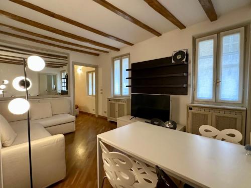 Elegant Sophisticated flat in the heart of Brera