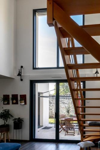 Photo de la galerie de l'établissement Villa lumineuse en forêt de Fontainebleau, à Montigny-sur-Loing