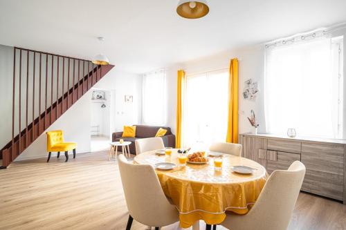 Χώρος καθιστικού στο Gite la sellerie - 4 pers - 10 min Etretat