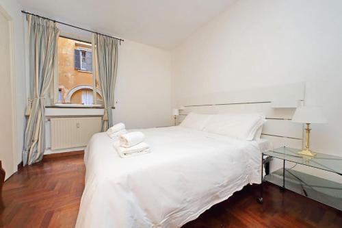 Pantheon Apartment Rondanini