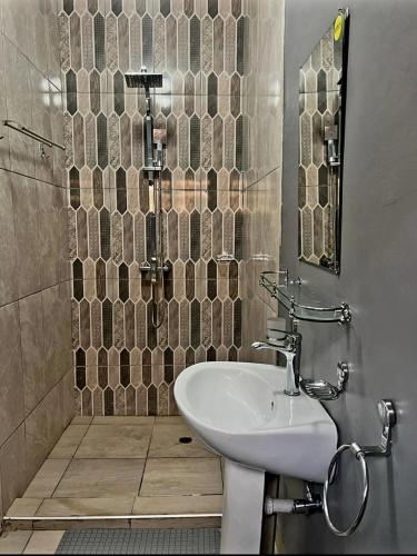 Bathroom sa 83 apartments