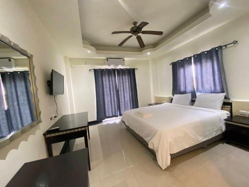 Katil atau katil-katil dalam bilik di Buddy hotel