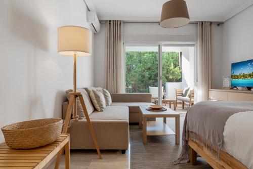 Postel nebo postele na pokoji v ubytování Confortable estudio en medina garden ref 332
