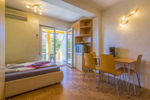 Apartment in Crikvenica 39163