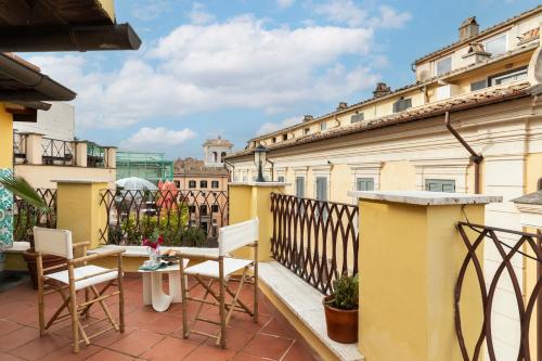 Trevi Charming Penthouse