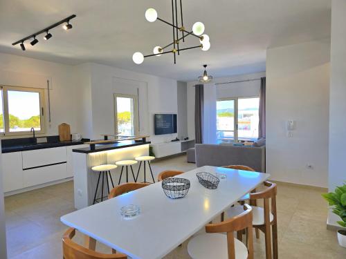 Η κουζίνα ή μικρή κουζίνα στο Serenity Penthouse - 260