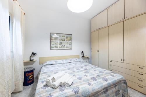 Letto o letti in una camera di Casa Anna a Pomonte - Goelba