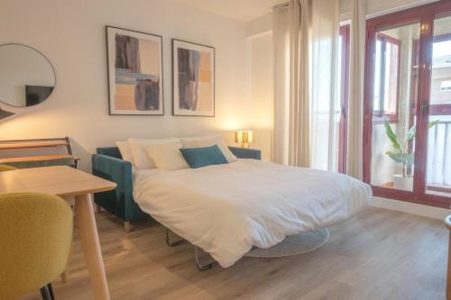 Elegant temporary apartment on street hiruela Temporal DHI17