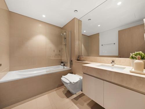 The Chic Downtown Suite Luxury near Burj Khalifa photo 3