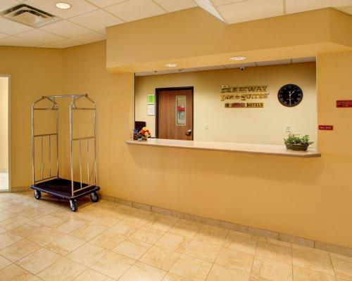 Rodeway Inn & Suites Phillipsburg – Photos 3