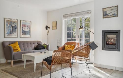 Χώρος καθιστικού στο Nice Home In Gjern With Wifi