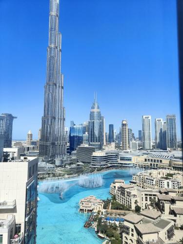 Luxury Burj Facing Apt in DT