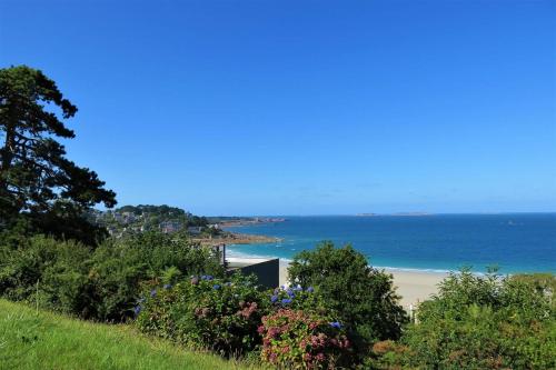 Bel appartement rénové avec jardin, VUE MER à PERROS-GUIREC - Réf 946