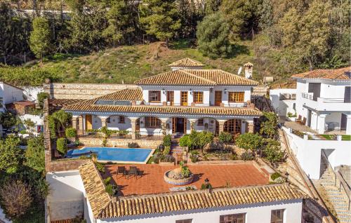 4 Bedroom Gorgeous Home In Mijas