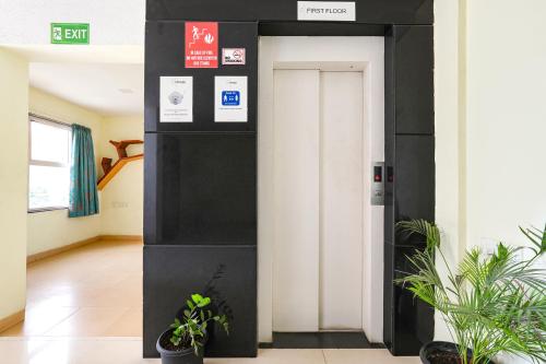 Galería fotográfica de FabHotel Cosmo Annora - Nr Domlur en Bangalore
