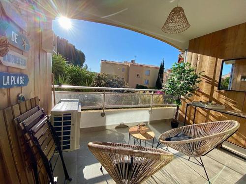 Photo de la galerie de l'établissement Le Bouton D'Or Studio Sanary Sur Mer, à Sanary-sur-Mer