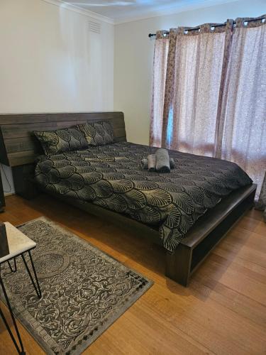 Postel nebo postele na pokoji v ubytování Cozy Escape