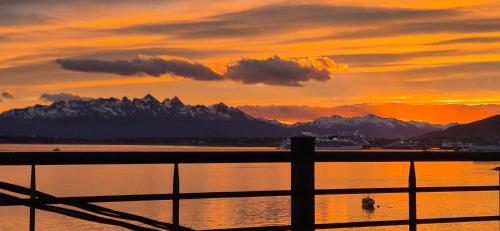 Foto da galeria de Balcones del Beagle Apart em Ushuaia