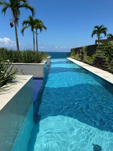 Bazén v ubytování Refúgio das ondas - BeachClass Ondina nebo v jeho okolí