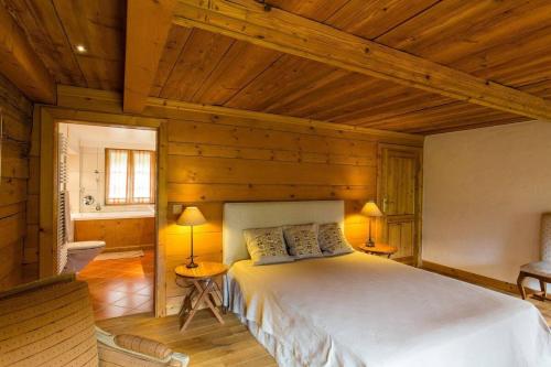 Voodi või voodid majutusasutuse The Alps Wonder Chalet toas