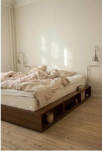 Кровать или кровати в номере Dash apartment No 2 - Quartier miroir