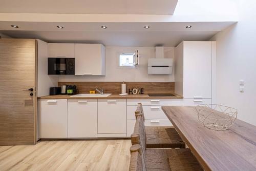 MEY T2 - Superbe appartement 4 pers, 50m du vieux port et 2min à pied du palais