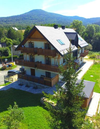 nowy Apartament z tarasem i samodzielnym wejściem - Willa Sowia