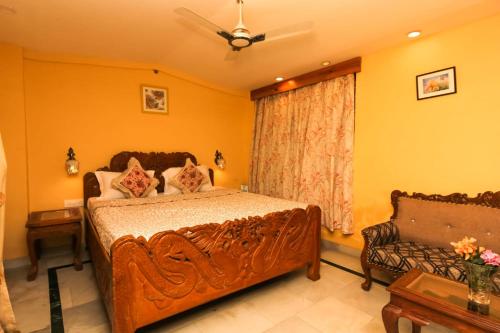 Nandini Villa Dharamshalaにあるベッド