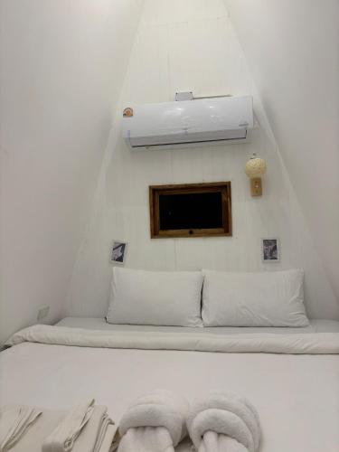 Фотография из галереи Tid Khao Glamping & Bar в городе Tha Kradan