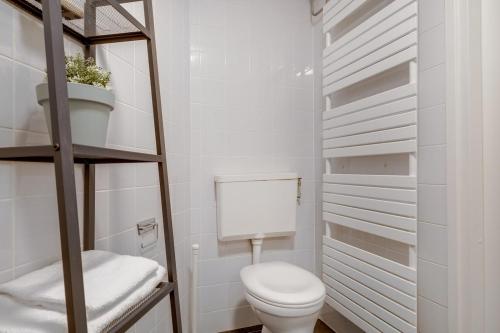 Ένα μπάνιο στο Goudvink I Huis met Excentrieke Tuin