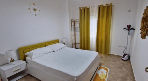 Ліжко або ліжка в номері Esi Home