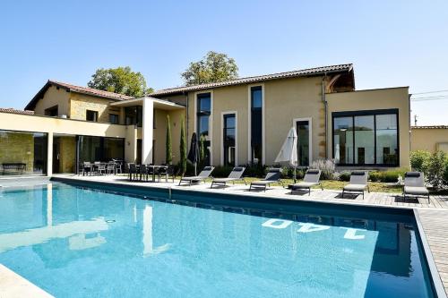 Villa Molinant, évasion en Pierres Dorées