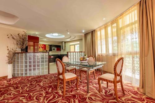 Część wypoczynkowa w obiekcie Mbale Resort Hotel