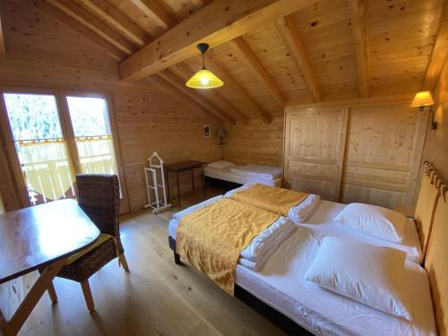 Chalet le Cerf : dans le centre de Châtel