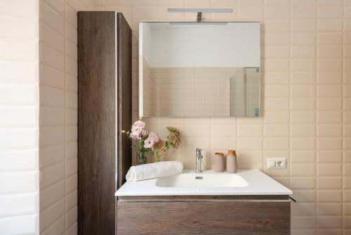 Bordeaux luxury apartment Rome