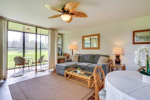 Posezení v ubytování Turtle Bay Condo with Pool Access and Golf Course!