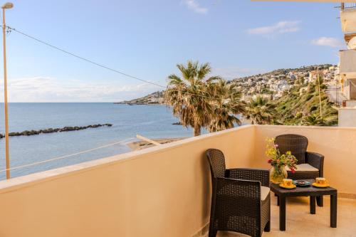 Gallery image of Casa Mare Torre San Carlo in Marina di Palma